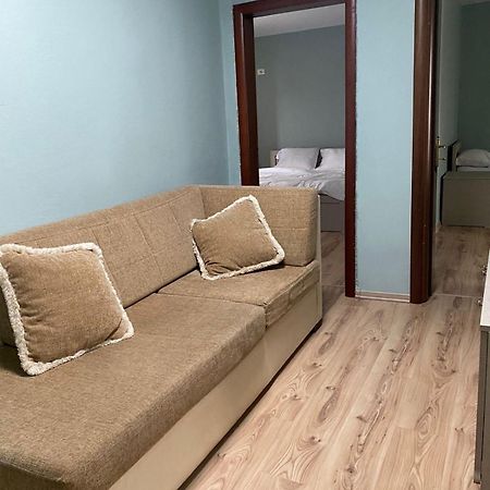 Itan'S Apartments Тирана Екстериор снимка