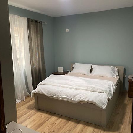 Itan'S Apartments Тирана Екстериор снимка
