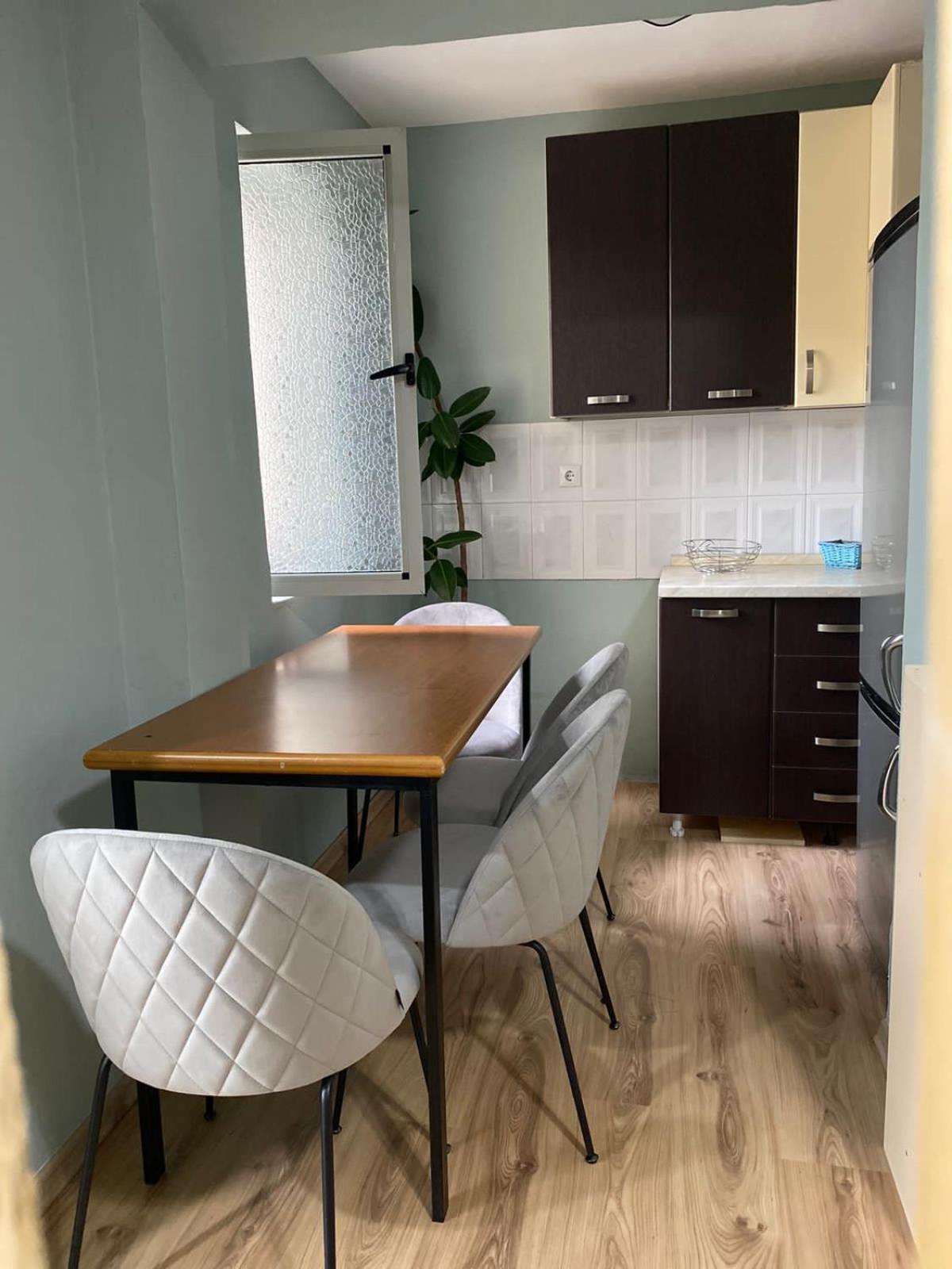 Itan'S Apartments Тирана Екстериор снимка