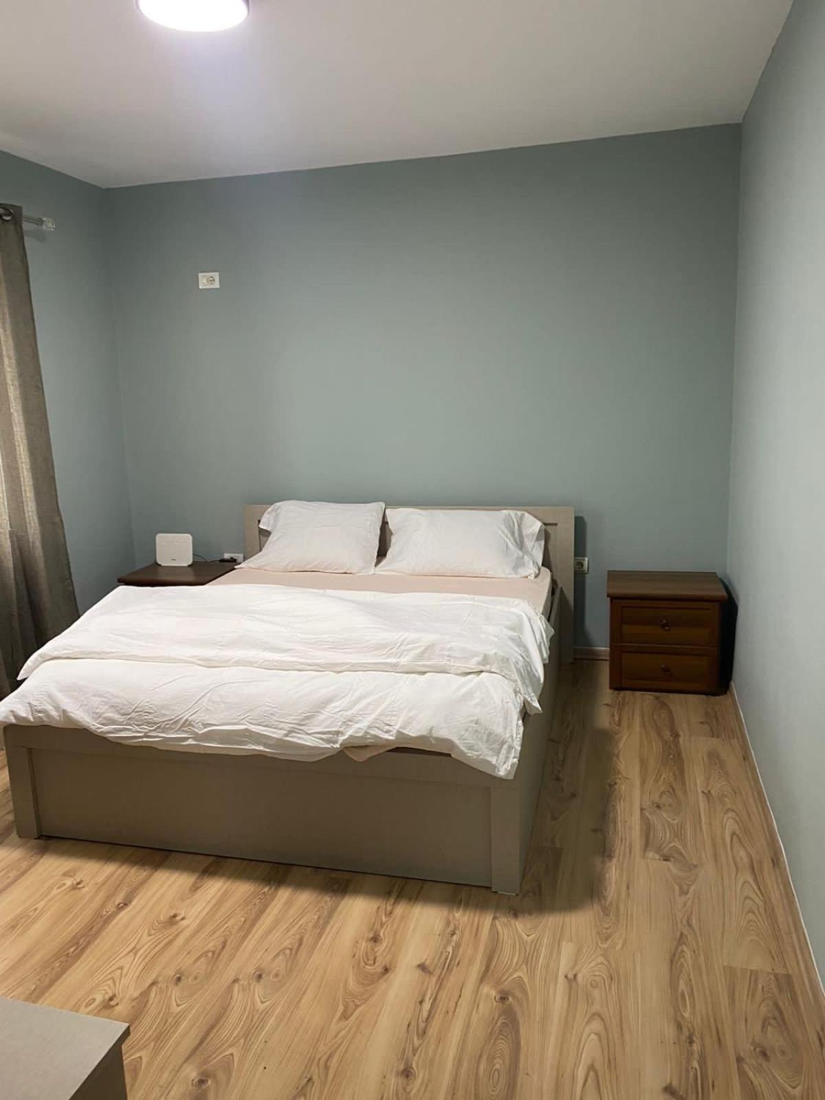 Itan'S Apartments Тирана Екстериор снимка